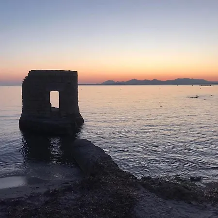 Cozy 1 Bedroom Juan-les-pins - Walk To Beaches, Restaurants, Old Town * 昂蒂布